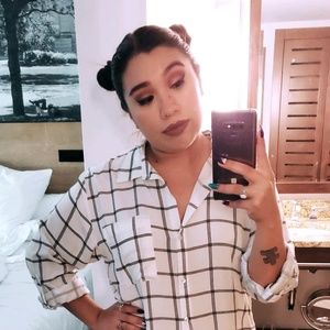 Meet your Posher, Rebecca